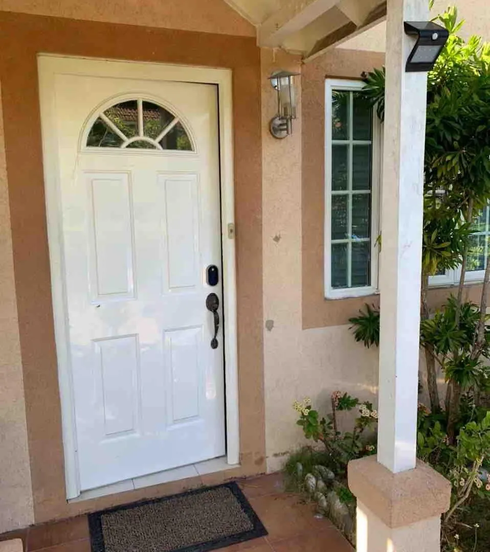 Feriehus Kingston Serenity Suite - 2Br Gated Escape With Pool