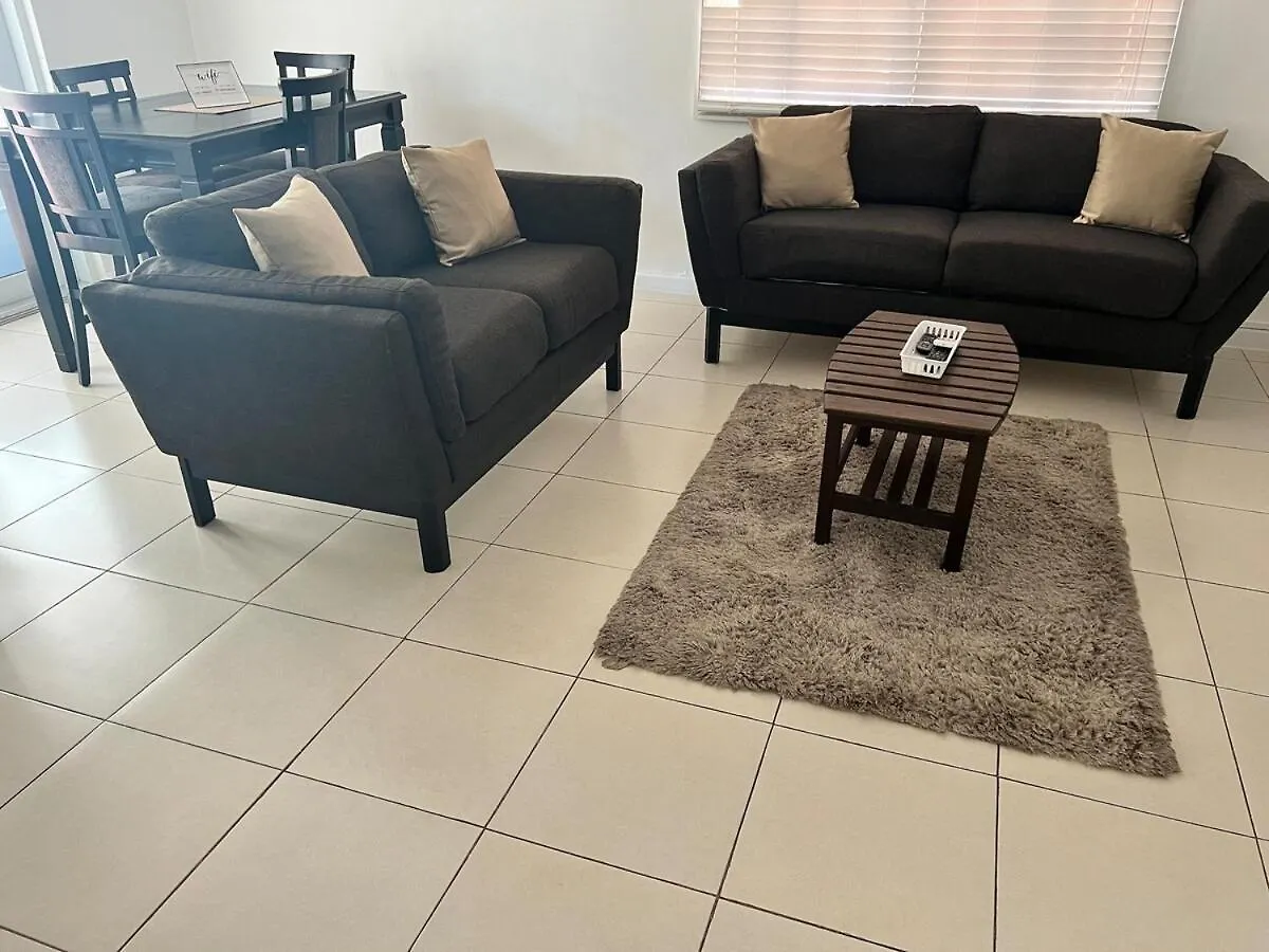 Feriehus Kingston Serenity Suite - 2Br Gated Escape With Pool